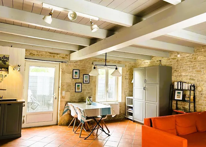 Maison Typique Oleronaise Au Coeur De L\'Ile D\'Oleron